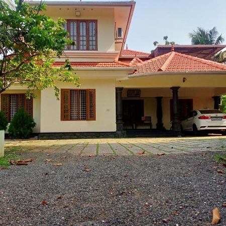 Sinai Homestay Alappuzha Eksteriør billede