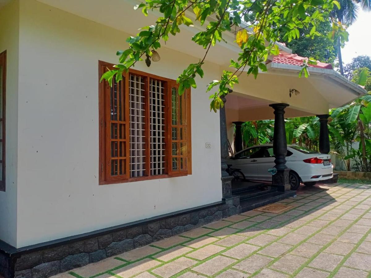 Sinai Homestay Alappuzha Eksteriør billede
